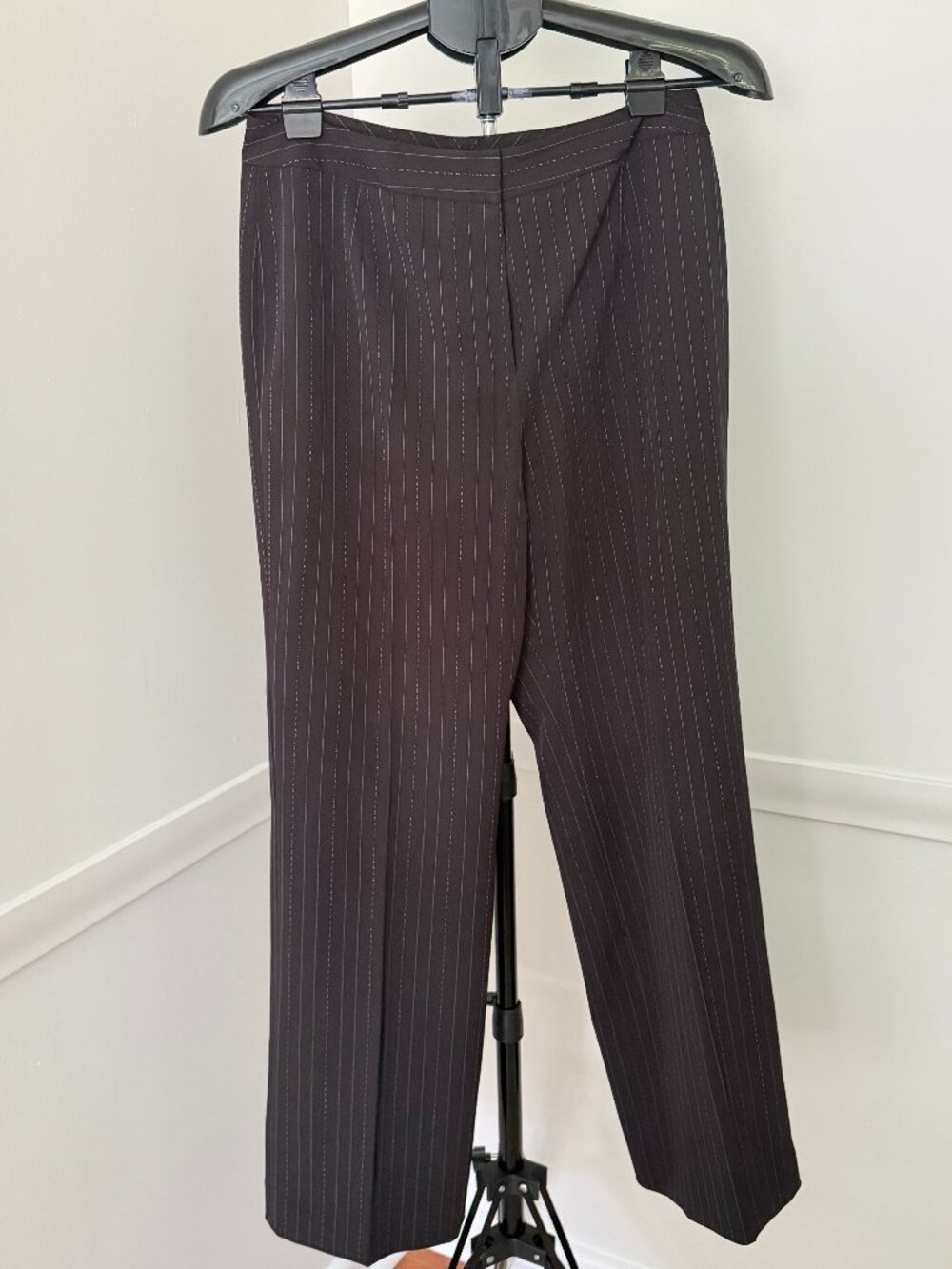 Suit Studio Black & White Striped Pants Size 6P